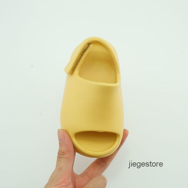 2022 designer qinmin123 slippers yeesys slides sandals men women slipper children kids shoes triple black white red resin bone desert sand g, Black;grey
2022 designer qinmin123 slippers yeesys slides sandals men women slipper children kids shoes triple black white red resin bone desert sand g, Black;grey