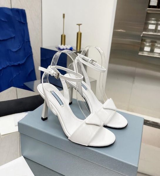 fashion ladies sandals stiletto ankle buckle dress casual banquet beach patent leather pretty size 35-40, Black
fashion ladies sandals stiletto ankle buckle dress casual banquet beach patent leather pretty size 35-40, Black