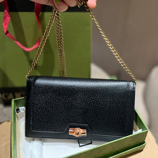 handbag designer bags women crossbody bags mini chain bamboo bag gold double letter pattern fashion solid color all-match handbags
handbag designer bags women crossbody bags mini chain bamboo bag gold double letter pattern fashion solid color all-match handbags