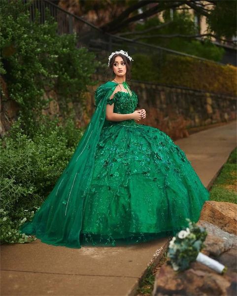 emerald hunter green quinceanera dresses prom graduation gowns lace up princess sweet 15 16 dress with cape vestidos de 15 ano, Blue;red
emerald hunter green quinceanera dresses prom graduation gowns lace up princess sweet 15 16 dress with cape vestidos de 15 ano, Blue;red