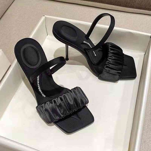 dress shoes aw king high heels women's summer style square head thin wear wrinkled silk and satin one-line belt sandals zy0b, Black
dress shoes aw king high heels women's summer style square head thin wear wrinkled silk and satin one-line belt sandals zy0b, Black