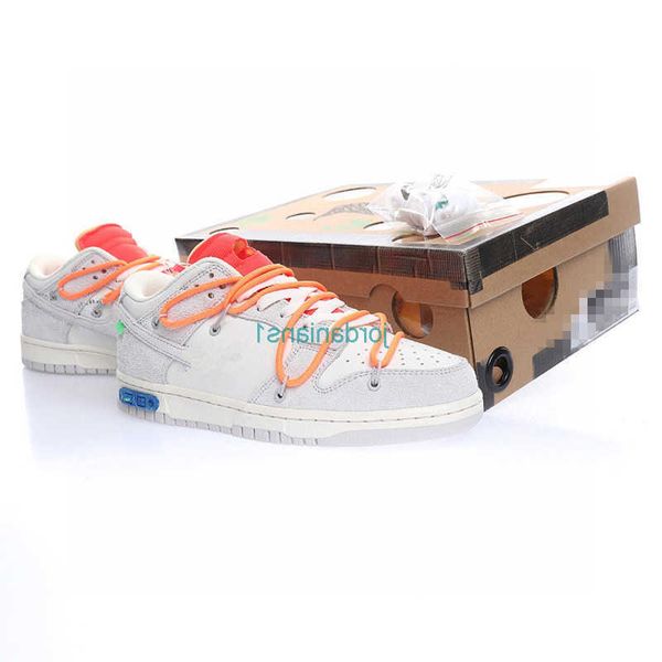 shoes men/women the31-50 grey leather civilist gray coast comfortable textile lining orange laces gym training
shoes men/women the31-50 grey leather civilist gray coast comfortable textile lining orange laces gym training