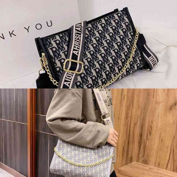 50% off discount net red same women 2022 new underarm women's bag fashion embroidery canvas small square msenger bag factory wholesale 
50% off discount net red same women 2022 new underarm women's bag fashion embroidery canvas small square msenger bag factory wholesale