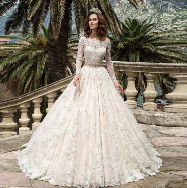 2022 new bridal themed wedding dress large trailing off-shoulder long-sleeve french style wed dresses vestido de novia, White
2022 new bridal themed wedding dress large trailing off-shoulder long-sleeve french style wed dresses vestido de novia, White
