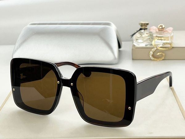 sunglasses for men women summer 0251 style anti-ultraviolet retro plate full frame fashion eyeglasses random box, White;black
sunglasses for men women summer 0251 style anti-ultraviolet retro plate full frame fashion eyeglasses random box, White;black