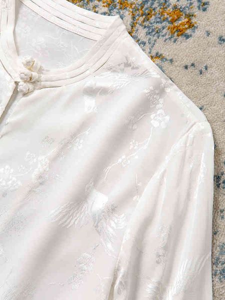 women's polos premium green chic satin retro chinese button embroidered blouse women's design sense niche light national style shi, White
women's polos premium green chic satin retro chinese button embroidered blouse women's design sense niche light national style shi, White