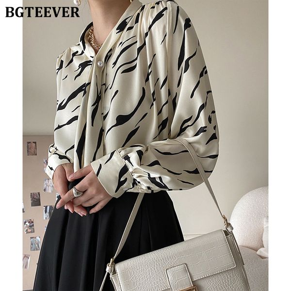 stylish o-neck zebra printed women blouses 2022 spring long sleeve single-breasted elegant female satin shirts, White
stylish o-neck zebra printed women blouses 2022 spring long sleeve single-breasted elegant female satin shirts, White