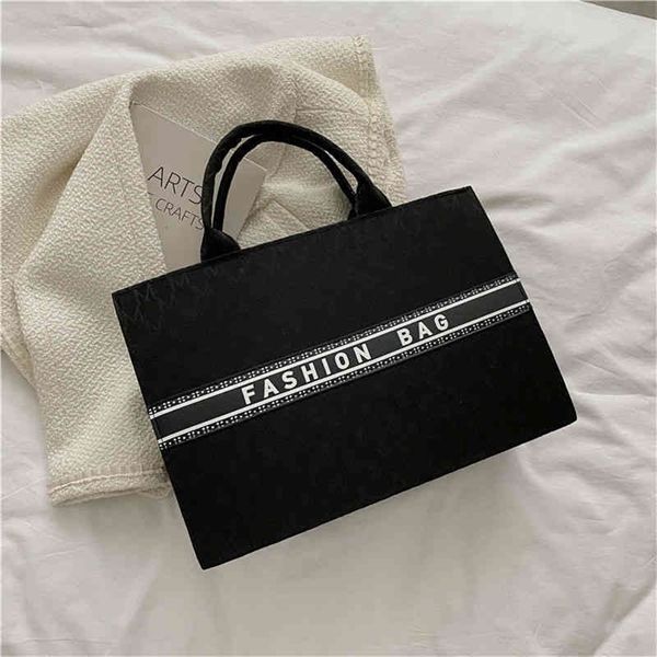 large capacity women's autumn and winter fashion ins fashion texture portable tote purses outlet online
large capacity women's autumn and winter fashion ins fashion texture portable tote purses outlet online