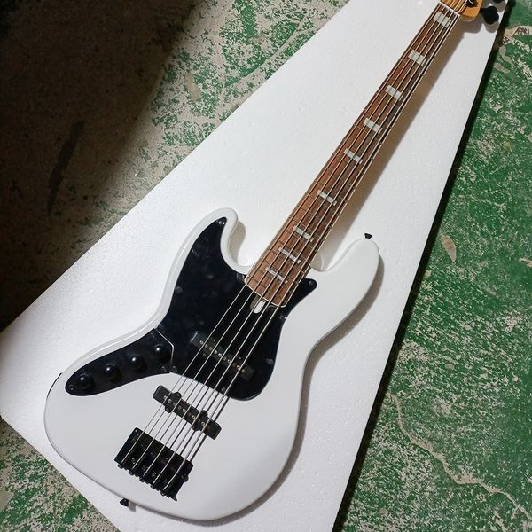5 strings left handed white electric bass guitar with active pickups rosewood fretboard
5 strings left handed white electric bass guitar with active pickups rosewood fretboard