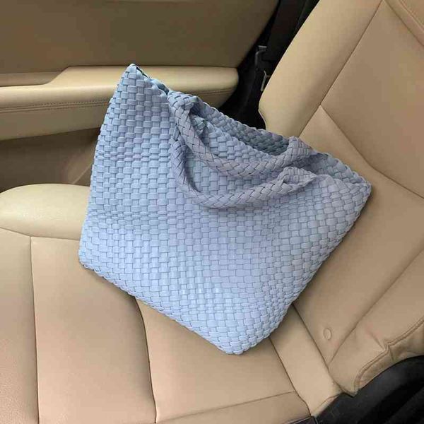 net red hand woven bag large capacity shopping bag leisure women handbag chaotuote bag 220427
net red hand woven bag large capacity shopping bag leisure women handbag chaotuote bag 220427