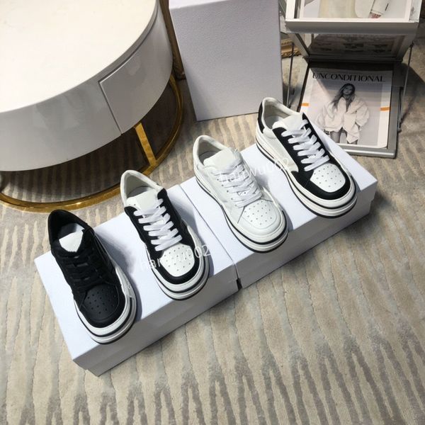2022 designers boots mens luxuries trainers womens sneakers casual shoes size35-41 hl220703, Black
2022 designers boots mens luxuries trainers womens sneakers casual shoes size35-41 hl220703, Black