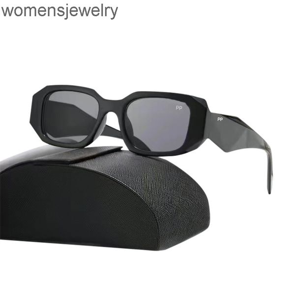 fashion designer classic sunglasses goggles beach sunglasses men and women 7 color optional good quality with box, White;black
fashion designer classic sunglasses goggles beach sunglasses men and women 7 color optional good quality with box, White;black