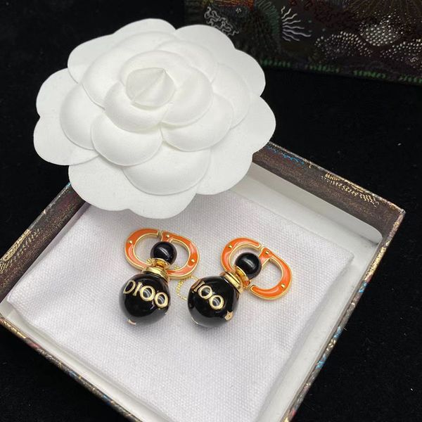 2022 new vintage letters stud earrings for women luxury double side black ball designer copper gold ear rings party wedding jewelry, Golden;silver
2022 new vintage letters stud earrings for women luxury double side black ball designer copper gold ear rings party wedding jewelry, Golden;silver