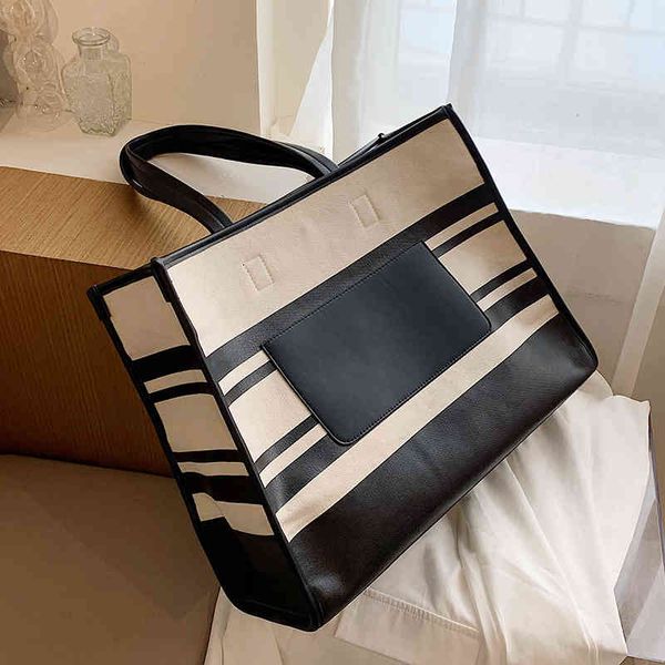 net red large bag women's 2022 new fashion simple capacity versatile style cross handbag all-match single shoulder messenger female bag
net red large bag women's 2022 new fashion simple capacity versatile style cross handbag all-match single shoulder messenger female bag