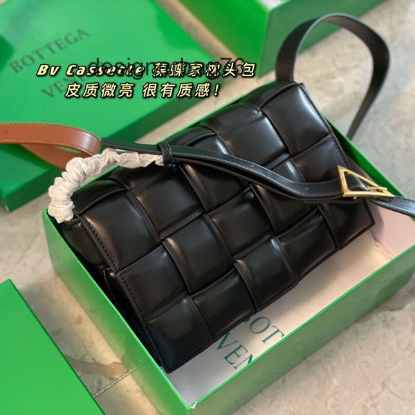 handbags designer bag 2022 venetas s diva green woven large lattice pillow leather cloud small bot g6ok
handbags designer bag 2022 venetas s diva green woven large lattice pillow leather cloud small bot g6ok