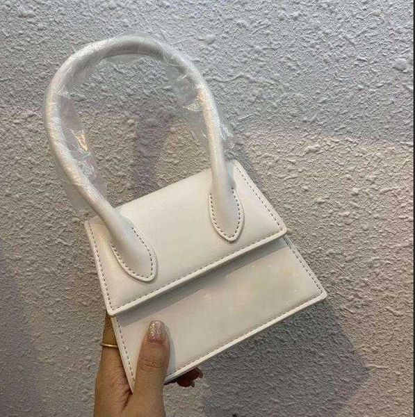 2021 fashion women designer bags luxury small crossbody bag france brand purse handbag pu leather shoulder le chiquito lady shopping
2021 fashion women designer bags luxury small crossbody bag france brand purse handbag pu leather shoulder le chiquito lady shopping