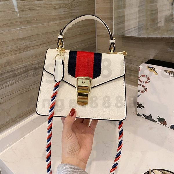 cbag luxury designer brand fashion shoulder women bag classic handbags metallic purse phone navy bags butterfly lady elegant
cbag luxury designer brand fashion shoulder women bag classic handbags metallic purse phone navy bags butterfly lady elegant