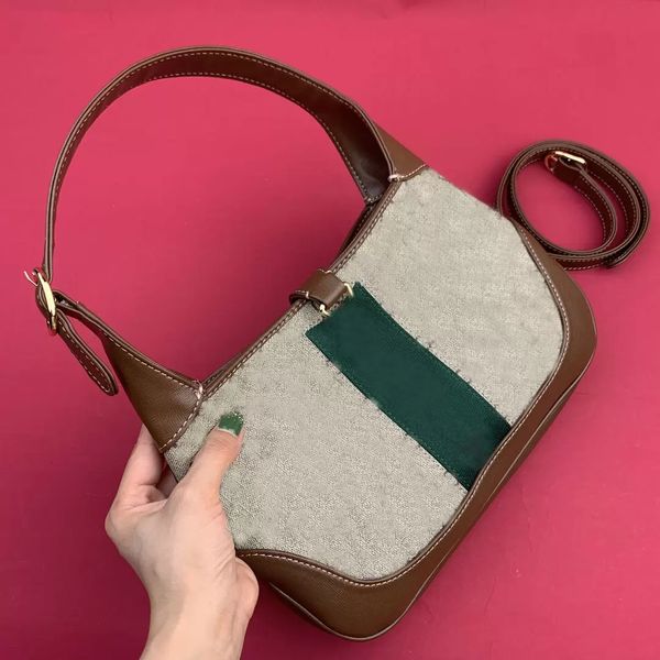 2021 women messenger multifunctional tote bagswallet evening bag designerleather material kill letter design shoulder underarm
2021 women messenger multifunctional tote bagswallet evening bag designerleather material kill letter design shoulder underarm