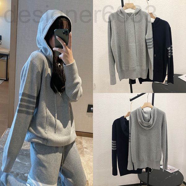 women's knits & tees designer spring versatile slim twist tb asymmetric contrast color long sleeve knitted v-neck cardigan women's, White
women's knits & tees designer spring versatile slim twist tb asymmetric contrast color long sleeve knitted v-neck cardigan women's, White