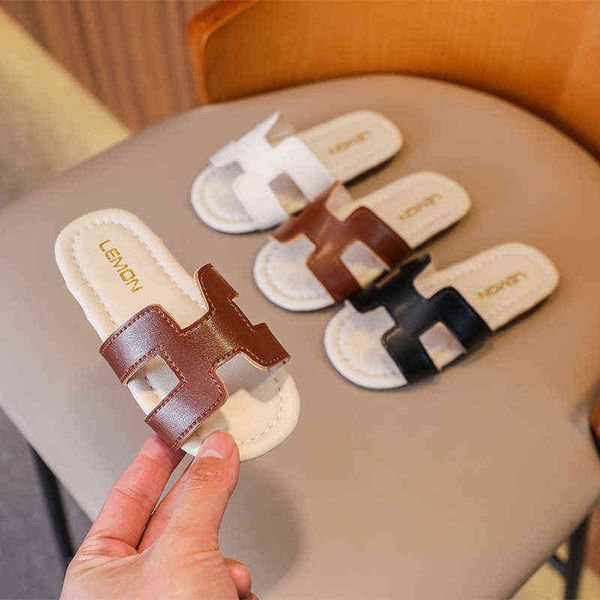 summer children' slippers korean girls' sandals solid color soft soled children' flat slippers, Black;grey
summer children' slippers korean girls' sandals solid color soft soled children' flat slippers, Black;grey