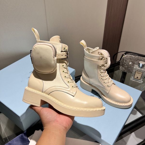 brand designer women snow boots cow leather flat high skateboard shoe lover winter fashion canvas mini purse ankle boot 35-41, Black
brand designer women snow boots cow leather flat high skateboard shoe lover winter fashion canvas mini purse ankle boot 35-41, Black