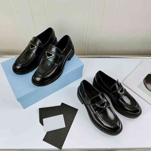 dress shoes pair of p family inverted triangle silver standard thick soled raised lefu shoes, one foot on muffin english single small, Black
dress shoes pair of p family inverted triangle silver standard thick soled raised lefu shoes, one foot on muffin english single small, Black