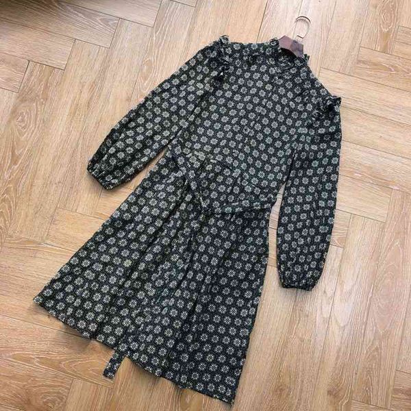 casual dresses silk dress french court style stand collar long sleeve printed ruffle lace up, Black;gray
casual dresses silk dress french court style stand collar long sleeve printed ruffle lace up, Black;gray