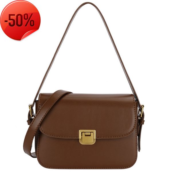 fashion luxury designersimple fashionable women's korean version spring and summer 2022 new single shoulder underarm cross messenger sm
fashion luxury designersimple fashionable women's korean version spring and summer 2022 new single shoulder underarm cross messenger sm