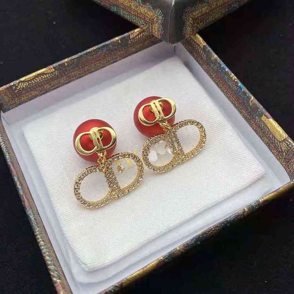 2022 new diamond inlaid letter red fire pearl feminine long style atmosphere versatile pendant earrings, Golden
2022 new diamond inlaid letter red fire pearl feminine long style atmosphere versatile pendant earrings, Golden