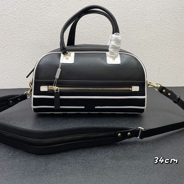paris vibe zip bowling bag bicourlor smooth calfskin front logo zipped pocket with leather shoulder strap luxurys sports handbag star patter
paris vibe zip bowling bag bicourlor smooth calfskin front logo zipped pocket with leather shoulder strap luxurys sports handbag star patter