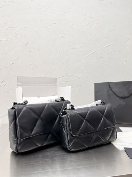 wholesale price sale womens luxury designer bags real lambskin 19 bags single flap quilted matelasse outdoor handbags classic fashion style
wholesale price sale womens luxury designer bags real lambskin 19 bags single flap quilted matelasse outdoor handbags classic fashion style