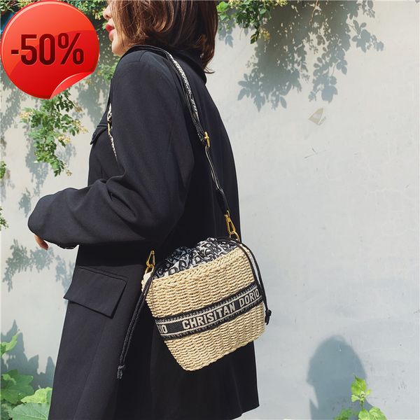 the factory directly d home woven 2022 new summer rattan bamboo grass beach vegetable basket hand women's large capacity shoulder bag
the factory directly d home woven 2022 new summer rattan bamboo grass beach vegetable basket hand women's large capacity shoulder bag