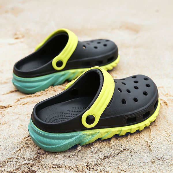 childrens sandals breathable shoes boys and girls cool toddlers clogs child summer slides 220525, Black;red
childrens sandals breathable shoes boys and girls cool toddlers clogs child summer slides 220525, Black;red