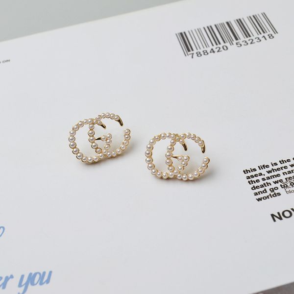 mixed brand designer jewelry hoop new luxury letters designer simple 18k gold with pearl stud earrings for women party wedding gifts, Golden;silver
mixed brand designer jewelry hoop new luxury letters designer simple 18k gold with pearl stud earrings for women party wedding gifts, Golden;silver