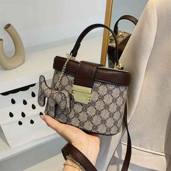 high sense bag female 2022 new korean fashion printing messenger portable small bag versatile one shoulder women's bag trend 50% off fa
high sense bag female 2022 new korean fashion printing messenger portable small bag versatile one shoulder women's bag trend 50% off fa