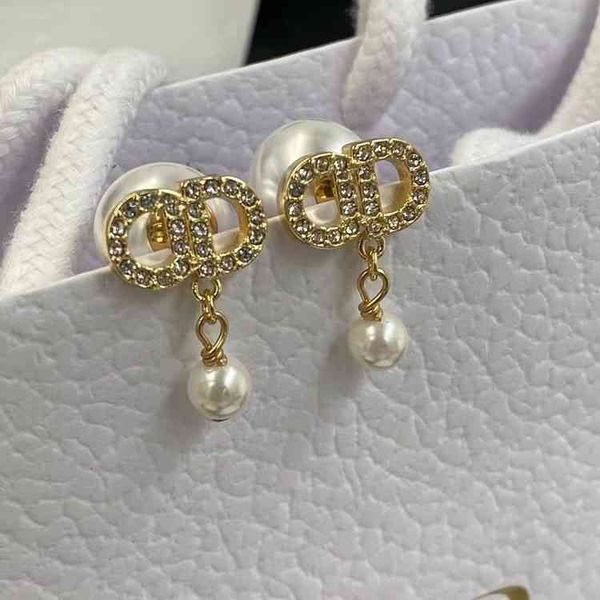 2022 diamond pearl earrings brass fashion earrings 925 silver needles jewelry, Golden
2022 diamond pearl earrings brass fashion earrings 925 silver needles jewelry, Golden