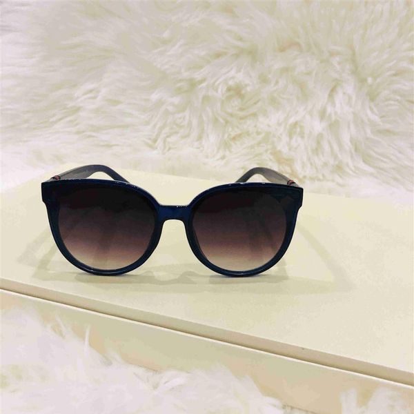 2022 women designer sunglasses men eyeglasses outdoor shades pc frame fashion classic lady sun glasses mirrors for 1719337s, White;black
2022 women designer sunglasses men eyeglasses outdoor shades pc frame fashion classic lady sun glasses mirrors for 1719337s, White;black