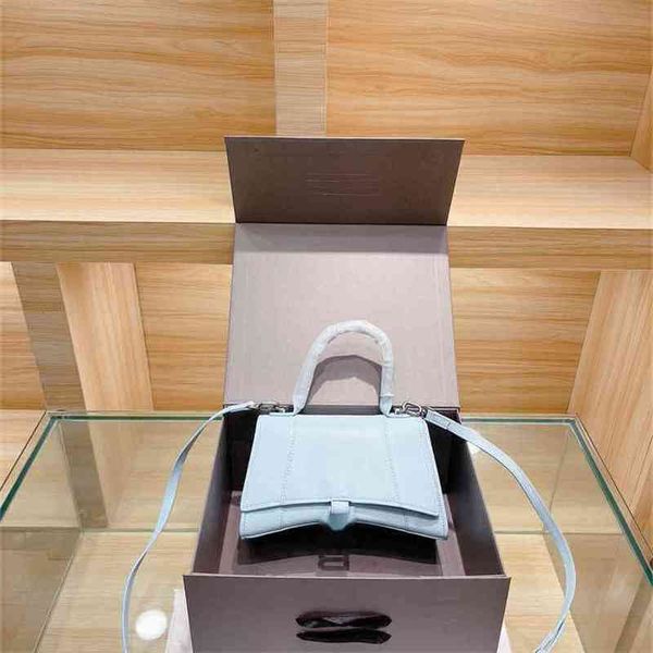balencigasss luxury handbags designer balencaigass 2022 hourglass bag cherry blossom powder leather b-word smooth
balencigasss luxury handbags designer balencaigass 2022 hourglass bag cherry blossom powder leather b-word smooth