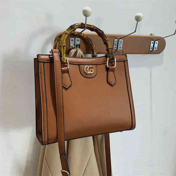 80%2022 new luxury bags off bag classic tot versatile hand high sense bagn1cuwomen's fashion bags
80%2022 new luxury bags off bag classic tot versatile hand high sense bagn1cuwomen's fashion bags
