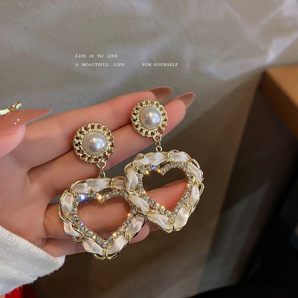 925 silver stud rhinestone-encrusted pearl winding love heart earrings womens french style retro elegant eardrop court style high-end earri, Golden
925 silver stud rhinestone-encrusted pearl winding love heart earrings womens french style retro elegant eardrop court style high-end earri, Golden