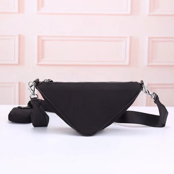 designer triangle shoulder bag parachute fabric messenger bag for men luxury waterproof material canvas handbags lady purse embossed logo wi
designer triangle shoulder bag parachute fabric messenger bag for men luxury waterproof material canvas handbags lady purse embossed logo wi