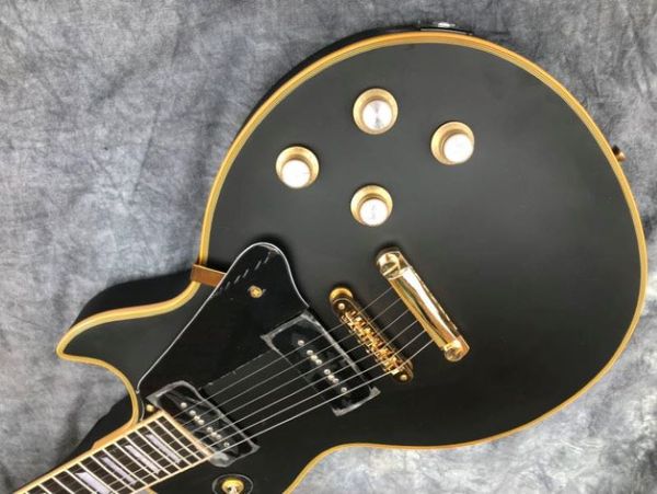 custom shop lp electric guitar fingerboard ebony pickup p90*2 gold hardware building yellow finish matt color black
custom shop lp electric guitar fingerboard ebony pickup p90*2 gold hardware building yellow finish matt color black