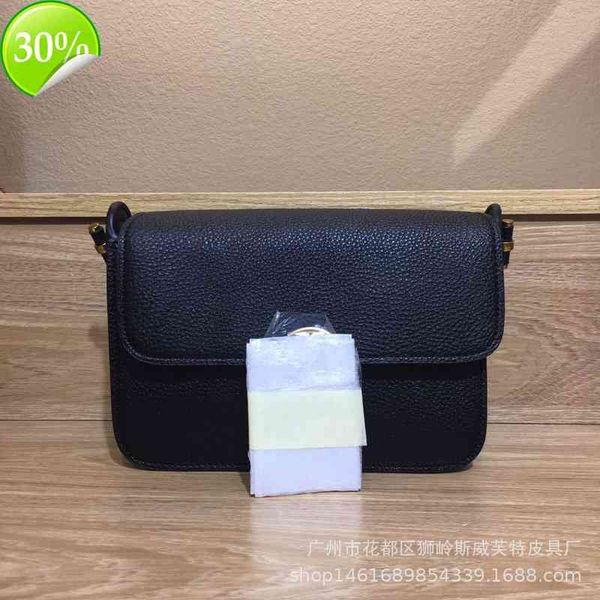 2021 spring new fashion litchi pattern small square bag chain female star same single shoulder bag messenger
2021 spring new fashion litchi pattern small square bag chain female star same single shoulder bag messenger
