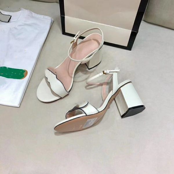 fashion women stiletto heel slingbacks crystal-studded sandals luxury ladies flat high heels sandal designer party slippers classic womens s, Black
fashion women stiletto heel slingbacks crystal-studded sandals luxury ladies flat high heels sandal designer party slippers classic womens s, Black