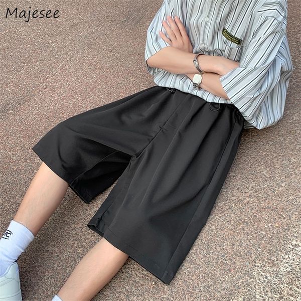 men solid casual shorts loose wide leg knee length summer breathable fashion simple trousers korean style silk satin thin bottom 220621, White;black
men solid casual shorts loose wide leg knee length summer breathable fashion simple trousers korean style silk satin thin bottom 220621, White;black