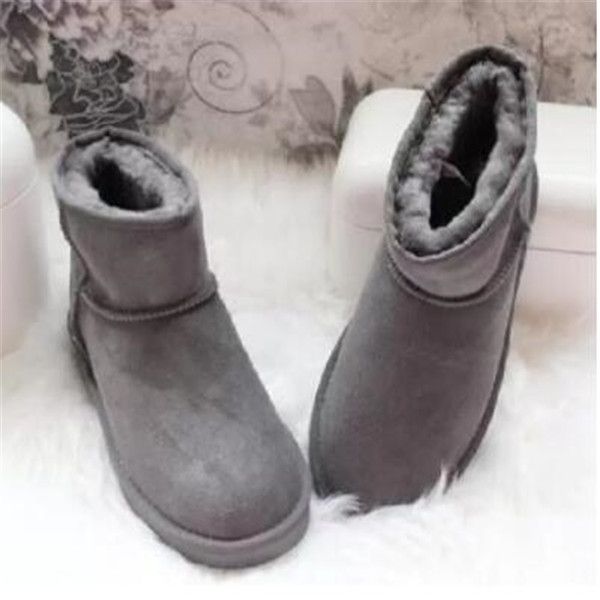 classic design u5854 short mini women's snow boots women's boots keep warm boots sheepskin leather belt card dust bag, Black
classic design u5854 short mini women's snow boots women's boots keep warm boots sheepskin leather belt card dust bag, Black