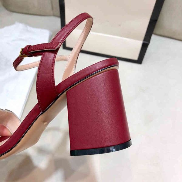 summer fashion -2020 designer designs new g family one line thick heel brand sandals favourite genuine, Black
summer fashion -2020 designer designs new g family one line thick heel brand sandals favourite genuine, Black