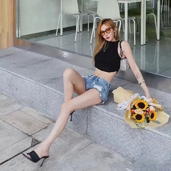 designer women lambskin padded sandals grid square toe flat slippers multicolor high heels slipper all-match stylist shoes beach thick botto, Black
designer women lambskin padded sandals grid square toe flat slippers multicolor high heels slipper all-match stylist shoes beach thick botto, Black