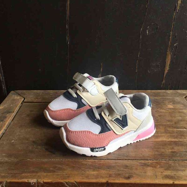 mesh children shoes sport breathable boys sneakers brand kids shoes for girls thick sole casual child flat antiskid shoes e09252 g220422, Black;red
mesh children shoes sport breathable boys sneakers brand kids shoes for girls thick sole casual child flat antiskid shoes e09252 g220422, Black;red