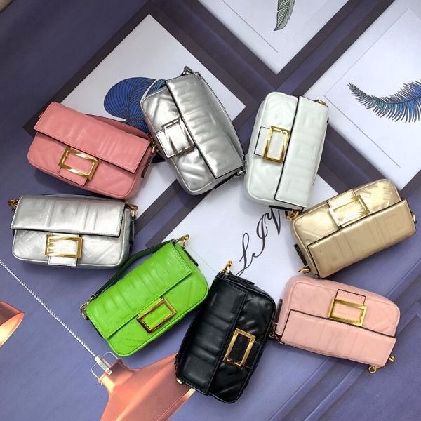 luxury design women handbags and purse classic underarm bags clamshell-style for lady shell pack womens small shoulder bags
luxury design women handbags and purse classic underarm bags clamshell-style for lady shell pack womens small shoulder bags